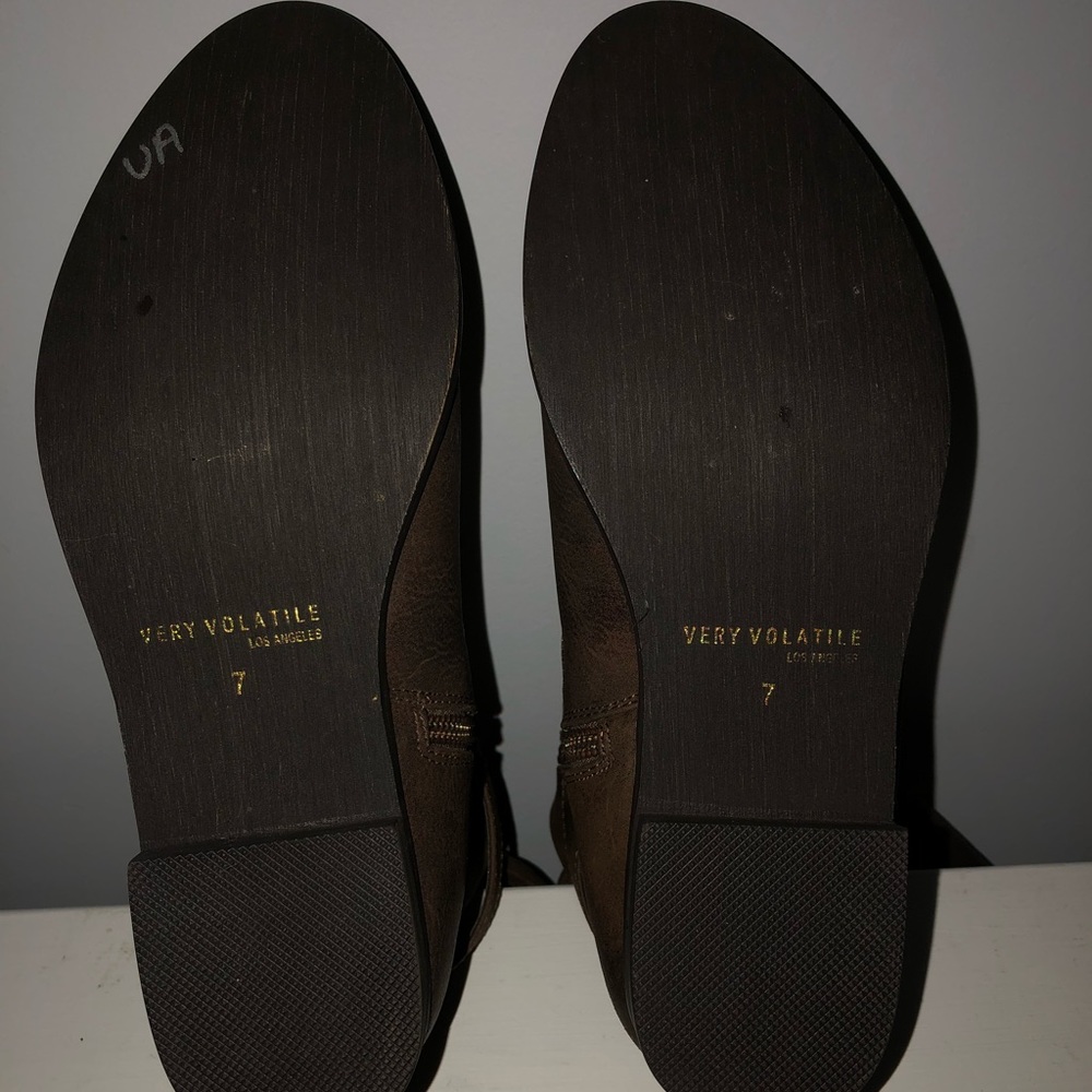 NWOT Very Volatile Riding Boots - Picture 5 of 5